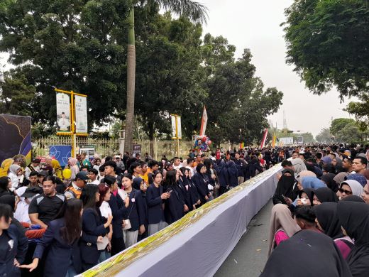 Festival Talam Durian Pekanbaru Raih Rekor Muri, Membentang 1,1 Km